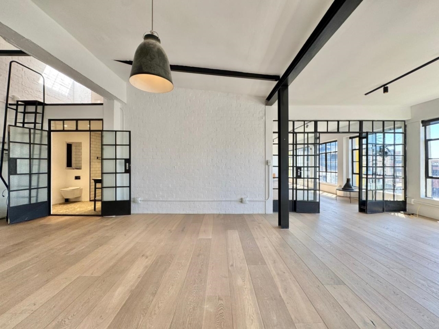 1 Bedroom Property for Sale in Woodstock Western Cape